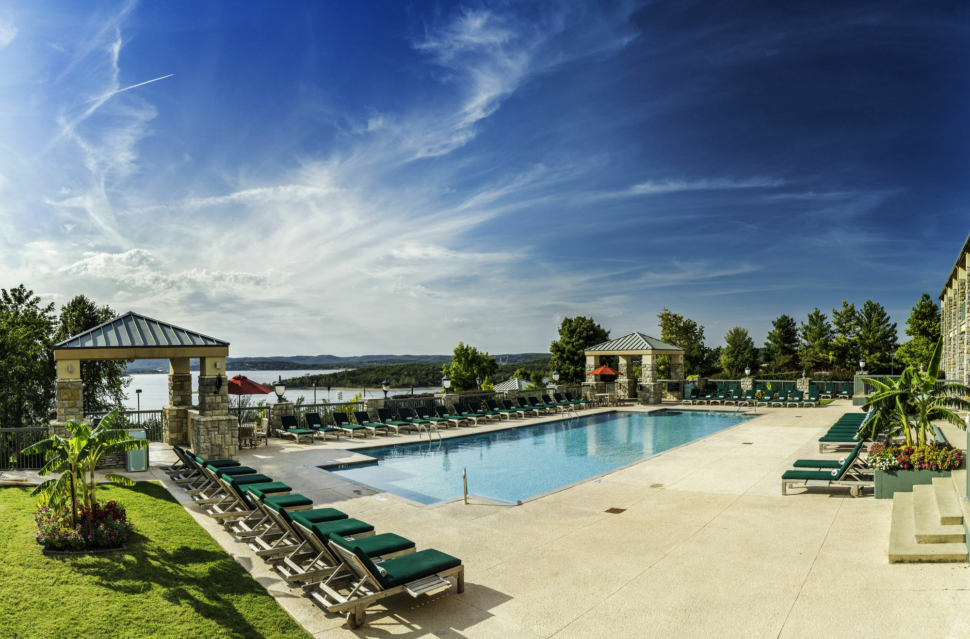 Chateau On The Lake Resort Spa And Convention Center Branson Exterior foto