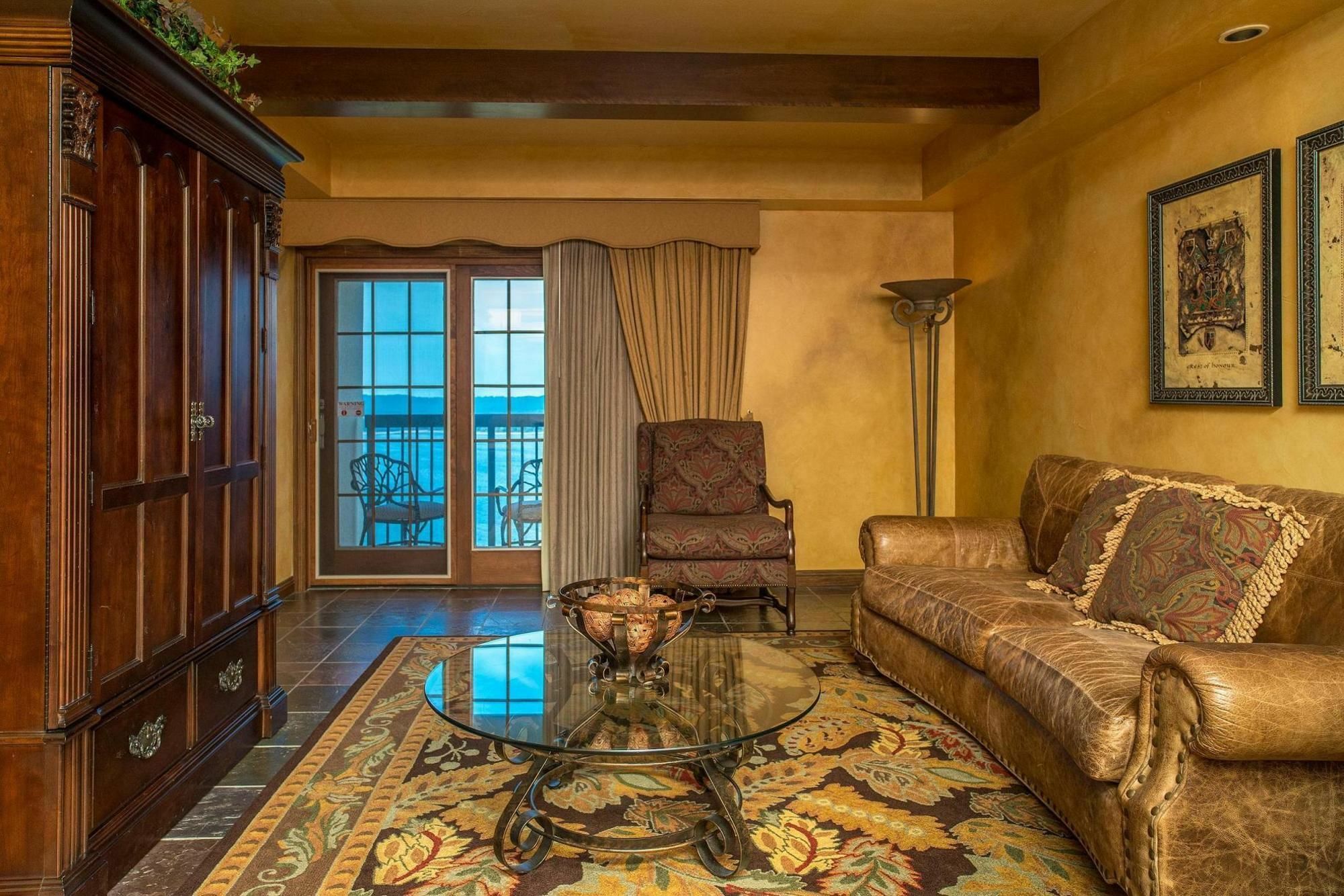 Chateau On The Lake Resort Spa And Convention Center Branson Exterior foto